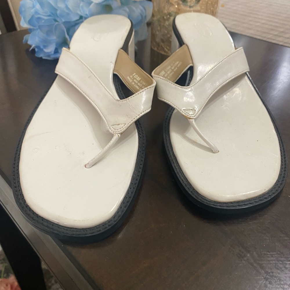 White Thong Sandals with Contoured Footbed